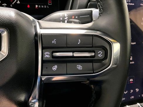 Used 2025 GMC Terrain Elevation AWD/4WD image 19