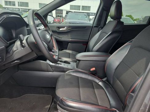 Used 2025 Ford Escape ST-Line AWD/4WD image 16