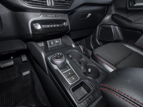 Used 2025 Ford Escape ST-Line w/ Tech Pack #1 FWD image 13