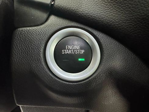 Used 2021 Chevrolet Equinox LT AWD/4WD image 17
