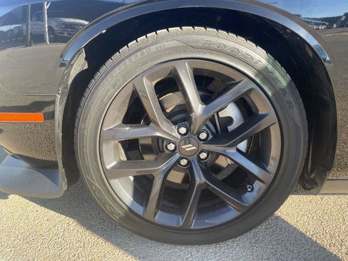 Used 2022 Dodge Challenger R/T w/ Blacktop Package image 30