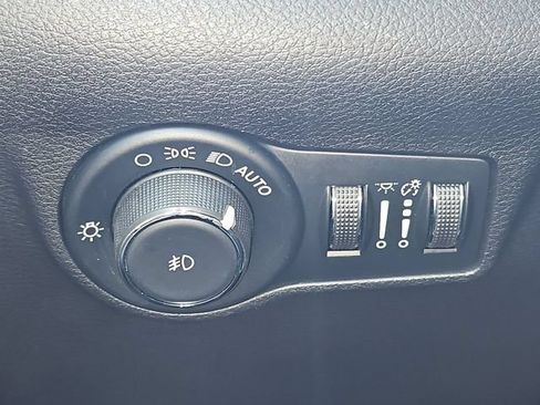 Used 2022 Jeep Compass Limited AWD/4WD image 19