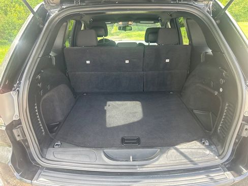 Used 2014 Jeep Grand Cherokee Laredo w/ Quick Order Package 23E image 16