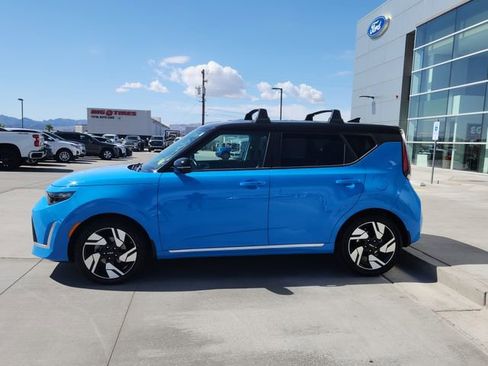 Used 2023 Kia Soul GT-Line FWD image 8