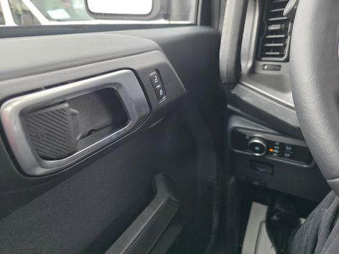 New 2025 Ford Bronco Badlands w/ Sasquatch Package image 18