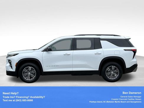 Used 2025 Chevrolet Traverse LT AWD/4WD image 16