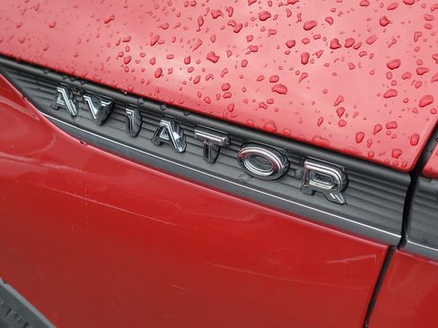 New 2026 Lincoln Aviator AWD image 7