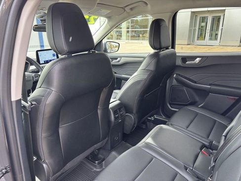 Used 2022 Ford Escape SEL w/ Class II Trailer Tow Package image 15