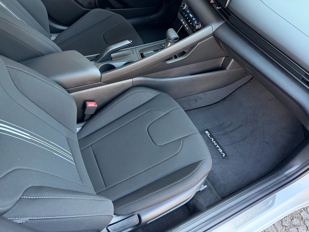New 2026 Hyundai Elantra Sport FWD image 23