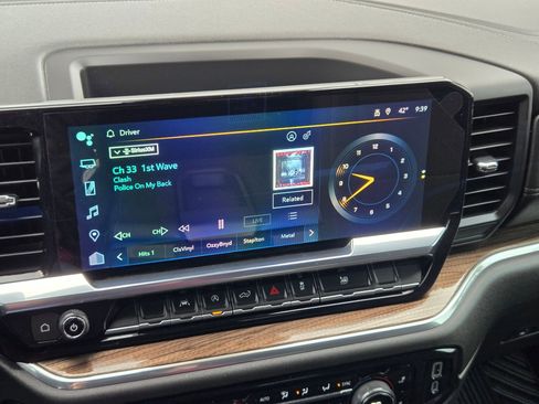 Certified 2023 Chevrolet Silverado 1500 RST image 18