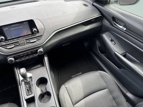 Used 2022 Nissan Altima 2.5 S FWD image 14