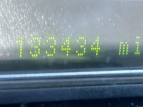 Used 2008 Ford Taurus Limited FWD image 12