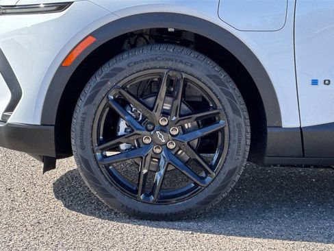 New 2026 Chevrolet Equinox EV LT w/ LPO, Blackout Package image 25