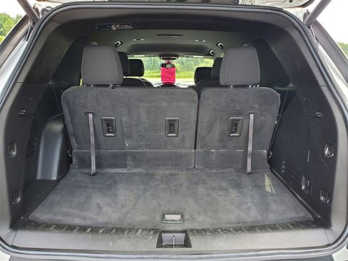 Used 2022 Chevrolet Traverse LT w/ LPO, Roadside Safety Package image 28