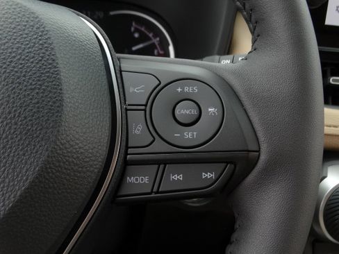 New 2025 Toyota RAV4 XLE Premium image 27