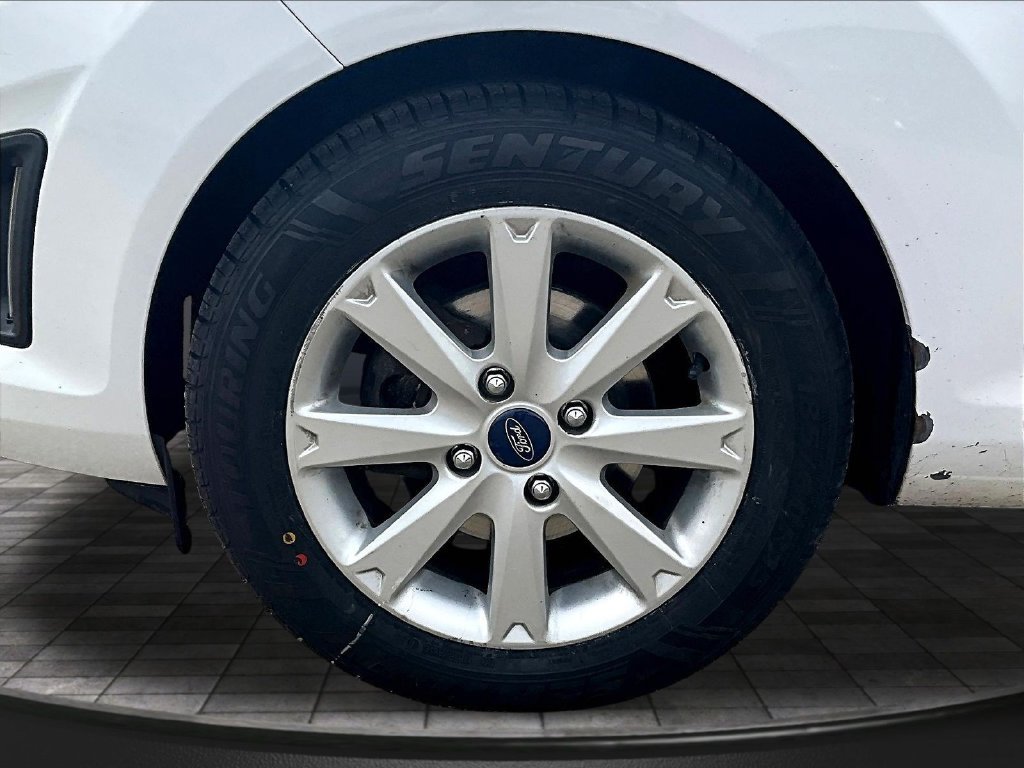 Used 2012 Ford Fiesta SE FWD image 35
