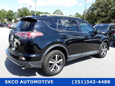 Used 2018 Toyota RAV4 Adventure image 5