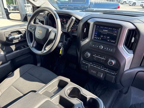 Used 2022 Chevrolet Silverado 2500 Custom w/ Custom Value Package AWD/4WD image 42