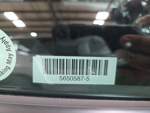 Used 2025 Toyota Corolla LE FWD image 5