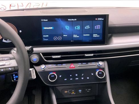 Certified 2025 Hyundai Sonata SEL image 6