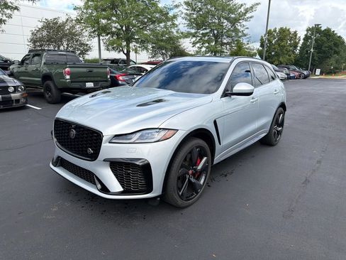 Used 2023 Jaguar F-PACE SVR AWD/4WD image 1