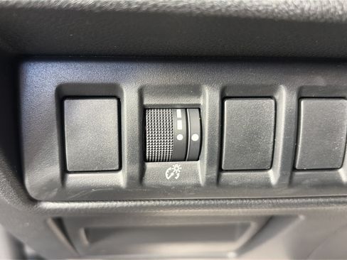 Used 2024 Subaru Outback AWD/4WD image 29