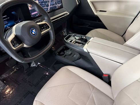 Certified 2024 BMW iX xDrive50 w/ Sport Package AWD/4WD image 4