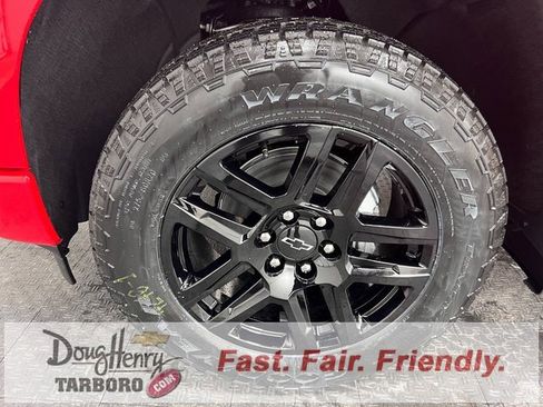 New 2026 Chevrolet Silverado 1500 Custom w/ Turbomax Blackout Package image 23