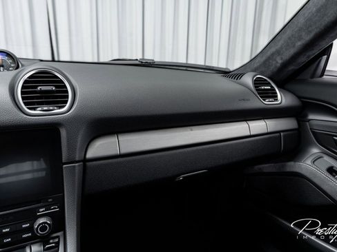 Used 2020 Porsche 718 Cayman GT4 image 34