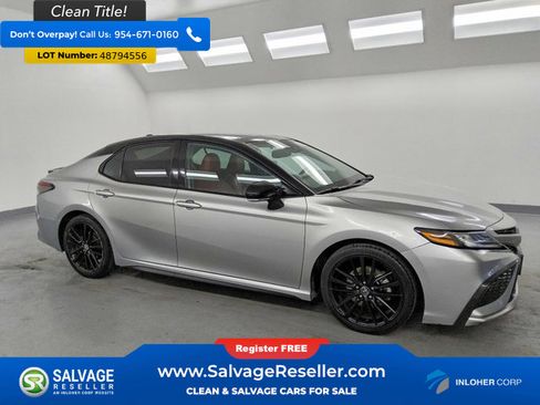 Used 2021 Toyota Camry XSE image 5