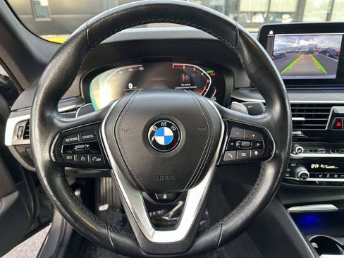 Used 2023 BMW 530i xDrive w/ Premium Package AWD/4WD image 19