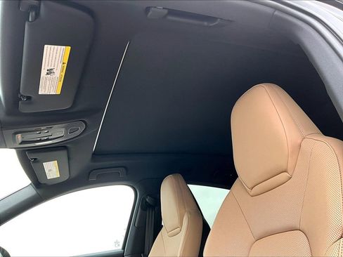 New 2026 Porsche Cayenne Coupe AWD/4WD image 18
