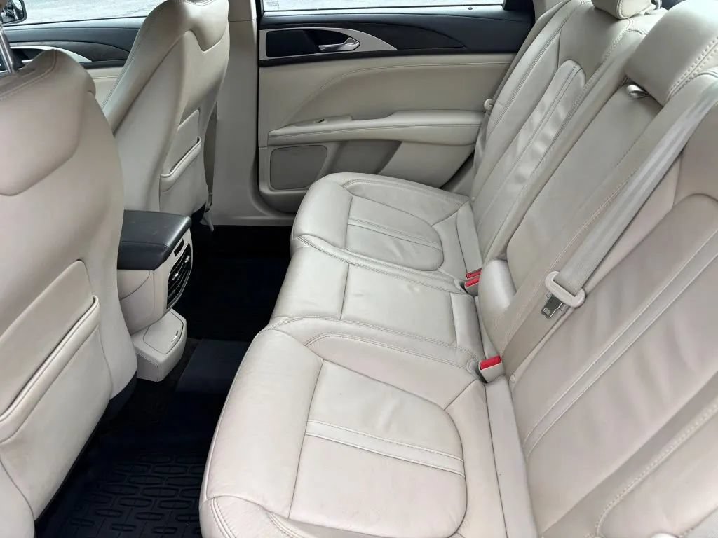Used 2018 Lincoln MKZ Select w/ Select Plus Package AWD/4WD image 14