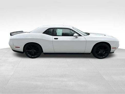 Used 2018 Dodge Challenger SXT w/ Blacktop Package image 7