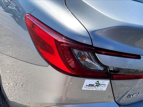 Used 2025 Toyota Camry LE FWD image 28