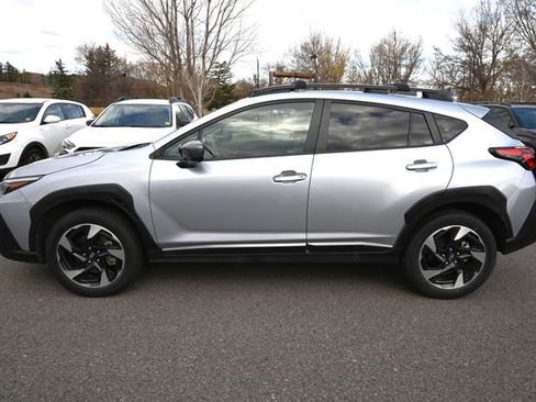 Used 2024 Subaru Crosstrek 2.5i Limited w/ Crosstrek Mirror Package image 2