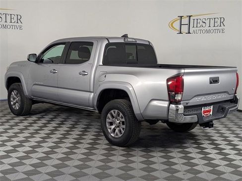 Used 2018 Toyota Tacoma SR5 image 5