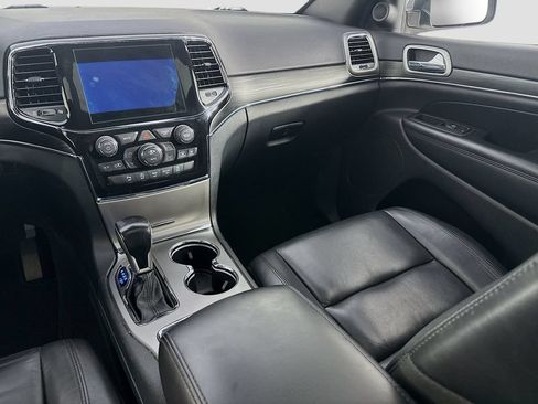 Used 2020 Jeep Grand Cherokee Limited AWD/4WD image 28