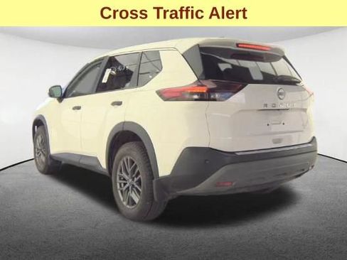 Used 2022 Nissan Rogue S AWD/4WD image 8