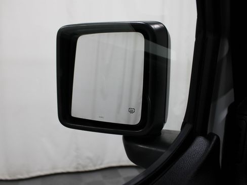 Used 2022 Jeep Wrangler Unlimited Sahara w/ Cold Weather Group image 12