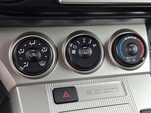 Used 2010 Scion xB image 17