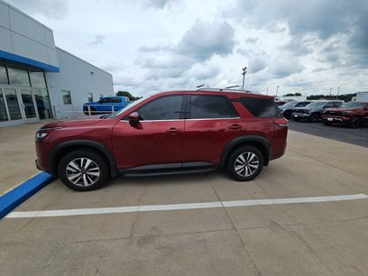 Used 2022 Nissan Pathfinder SL