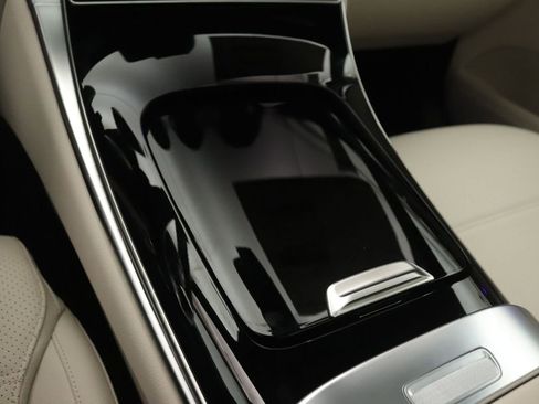 New 2026 Mercedes-Benz GLC 300 image 7