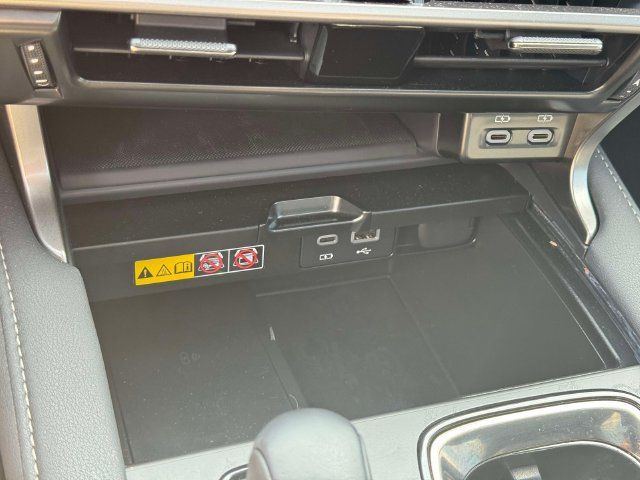 Certified 2025 Lexus RX 350 Premium w/ Kick Sensor & Tow Package AWD/4WD image 36