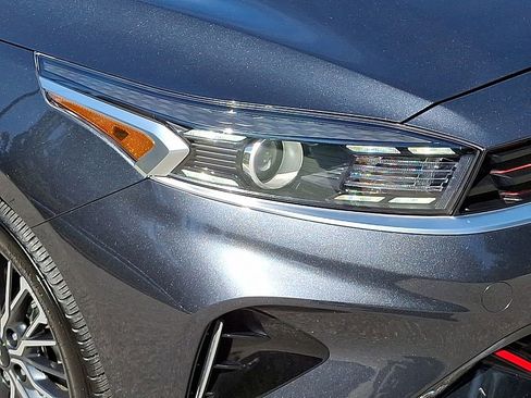 Used 2023 Kia Forte GT-Line image 9