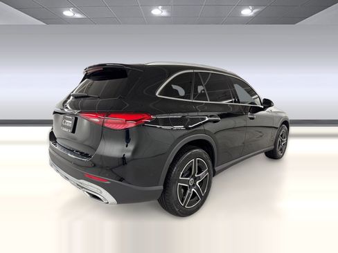 Used 2026 Mercedes-Benz GLC 300 image 9