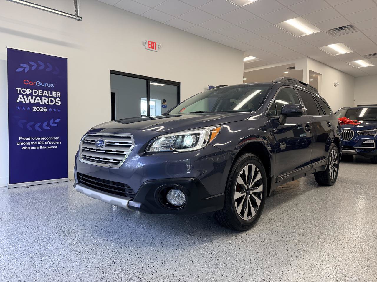 Used 2017 Subaru Outback 2.5i Limited AWD/4WD image 4