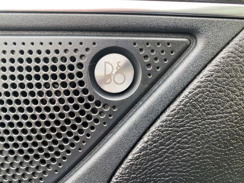 Used 2019 Ford Edge Titanium w/ Equipment Group 301A image 15