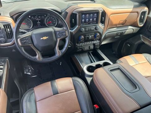 Certified 2022 Chevrolet Silverado 3500 High Country AWD/4WD image 10
