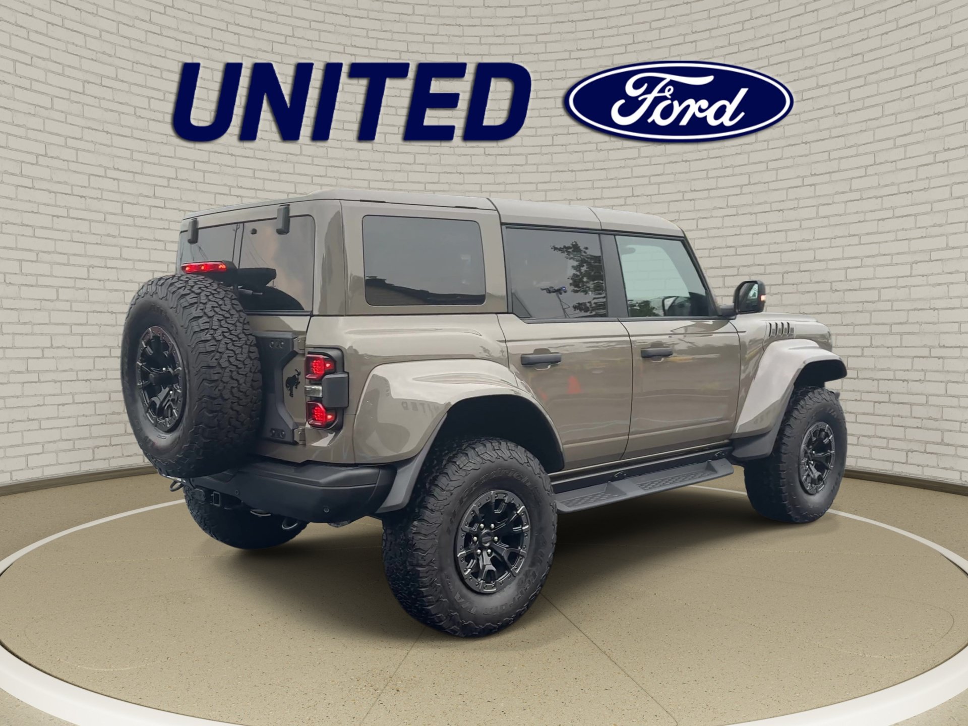 New 2025 Ford Bronco Raptor w/ Interior Carbon Fiber Pack AWD/4WD image 8